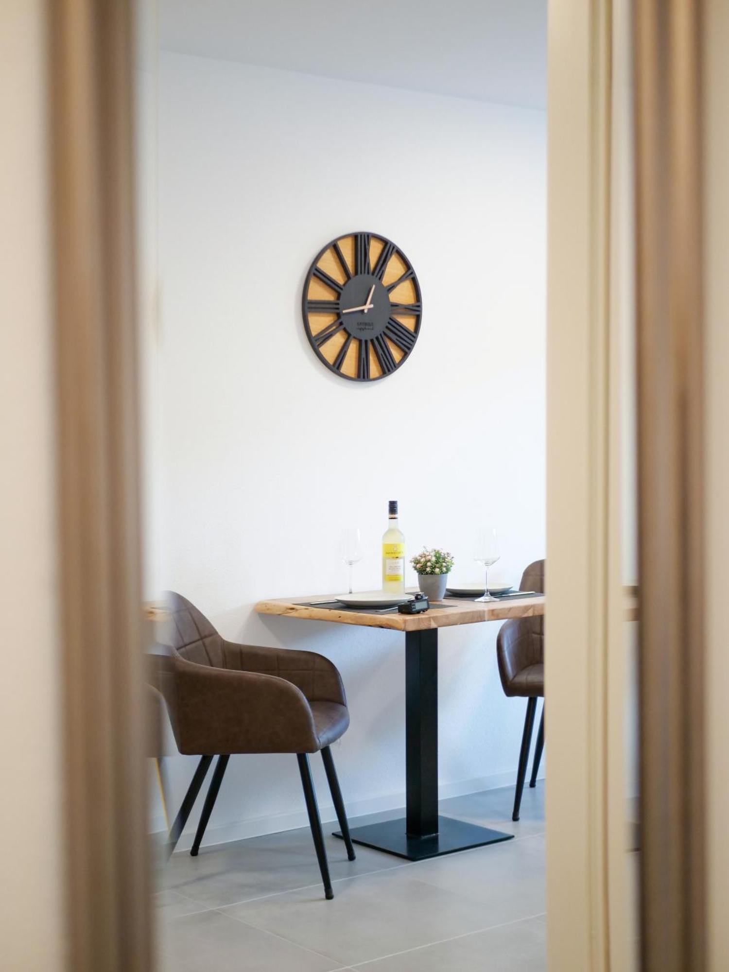 Inhome Studio Apartment - Kueche - Parken - Tv Швебиш-Халль Экстерьер фото